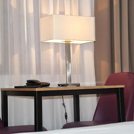 Adonis Aparthotel 3*
